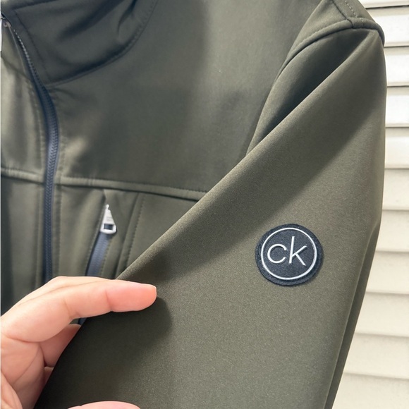 Calvin Klein Men's Soft Shell 4-way Stretch Jacket - Picture 5 of 8